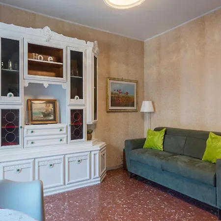 Guesthost - La Rosa Di Trastevere Apartment Rom